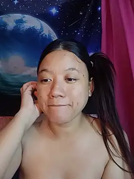 Snapshot of Urchanel chatting on 07/18/26, 04:15 Urchanel online show from 07/18/26, 04:15