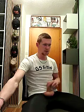 Playbunniboy online show from 01/28/25, 04:19