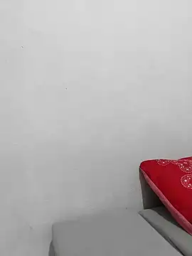 MissKitty31 online show from 11/30/25, 02:45