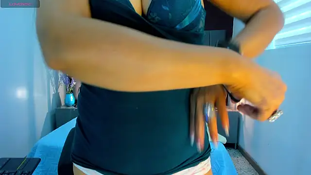 moxa hot online show from 10/28/25, 02:27