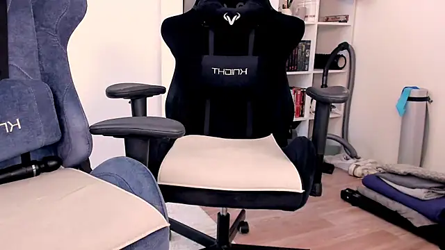 hotblonds online show from 01/11/26, 11:28