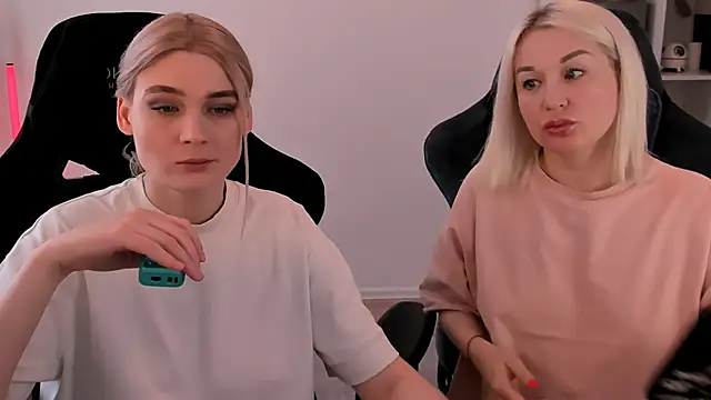 hotblonds online show from 03/07/25, 09:29