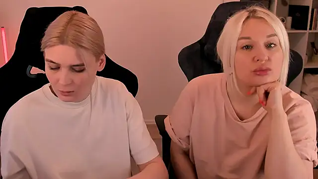 hotblonds online show from 03/08/25, 02:30