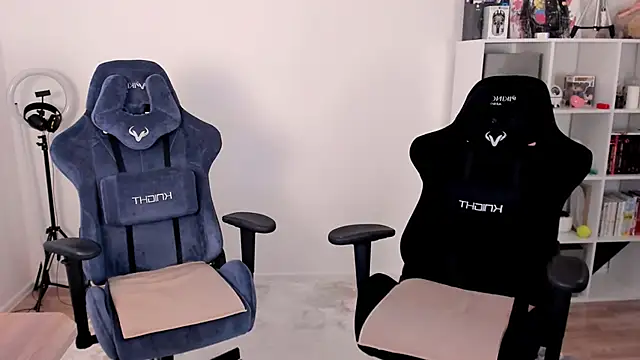 hotblonds online show from 11/07/25, 12:42