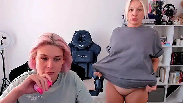 hotblonds online show from 10/09/25, 11:11