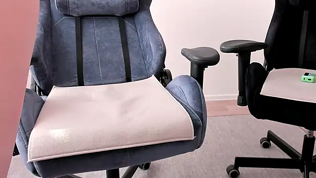 hotblonds online show from 03/21/25, 01:45