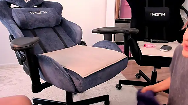 hotblonds online show from 02/26/26, 12:05