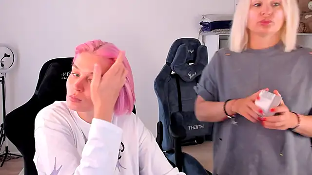 hotblonds online show from 09/20/25, 10:31