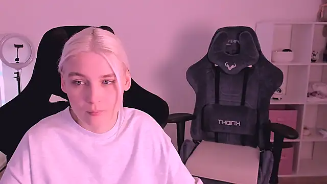 hotblonds online show from 01/24/25, 06:57