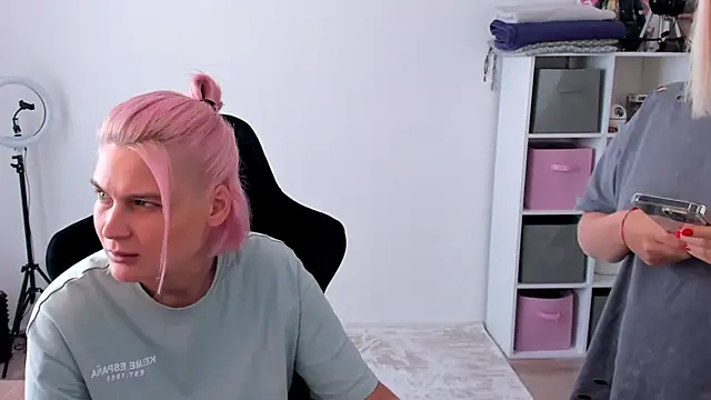 hotblonds online show from 09/27/25, 10:54