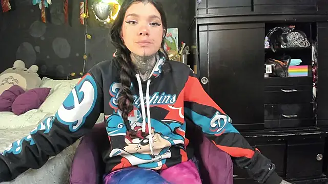 Snapshot of Lilmarieee chatting on 11/06/25, 08:46 Lilmarieee online show from 11/06/25, 08:46