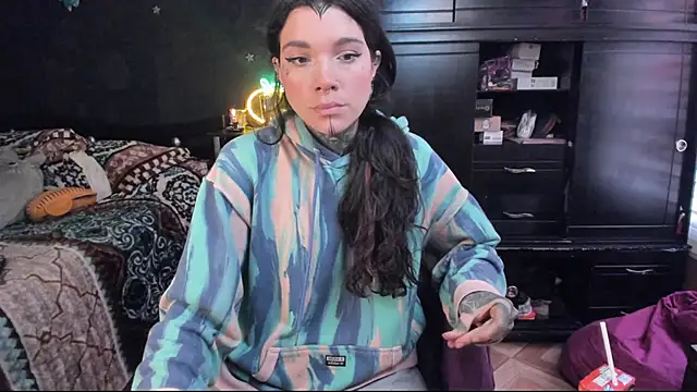 Snapshot of Lilmarieee chatting on 02/10/25, 05:09 Lilmarieee online show from 02/10/25, 05:09