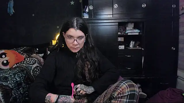 Snapshot of Lilmarieee chatting on 02/17/25, 11:00 Lilmarieee online show from 02/17/25, 11:00