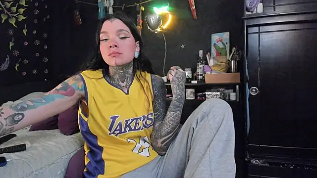 Snapshot of Lilmarieee chatting on 11/03/25, 09:40 Lilmarieee online show from 11/03/25, 09:40