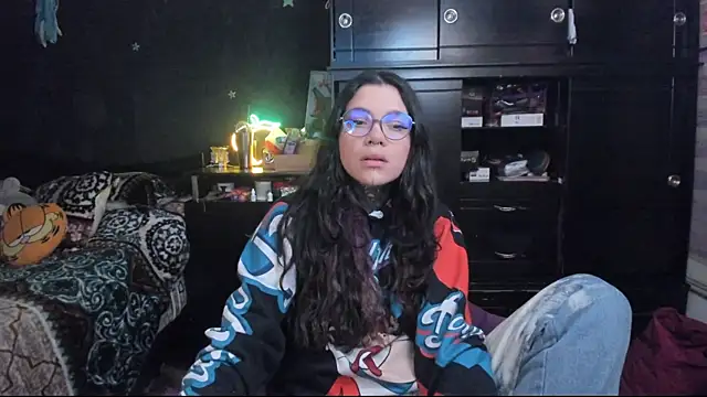 Snapshot of Lilmarieee chatting on 02/05/25, 11:17 Lilmarieee online show from 02/05/25, 11:17