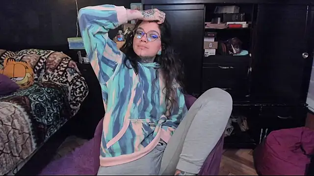 Snapshot of Lilmarieee chatting on 03/21/25, 01:13 Lilmarieee online show from 03/21/25, 01:13