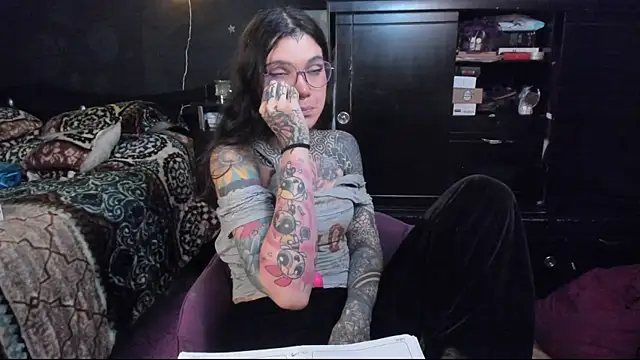Snapshot of Lilmarieee chatting on 03/11/25, 12:54 Lilmarieee online show from 03/11/25, 12:54