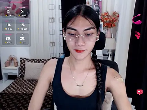 LAVIDALENATS online show from 12/17/25, 09:14