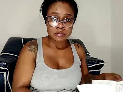 alexiaao9 online show from 11/12/25, 04:49