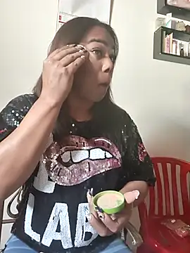 Snapshot of NatiBrunet chatting on 02/15/26, 07:35 NatiBrunet online show from 02/15/26, 07:35