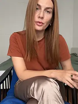 BritneyHall online show from 06/04/26, 11:04