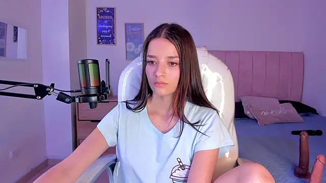Amaia Daniells online show from 02/24/25, 06:27