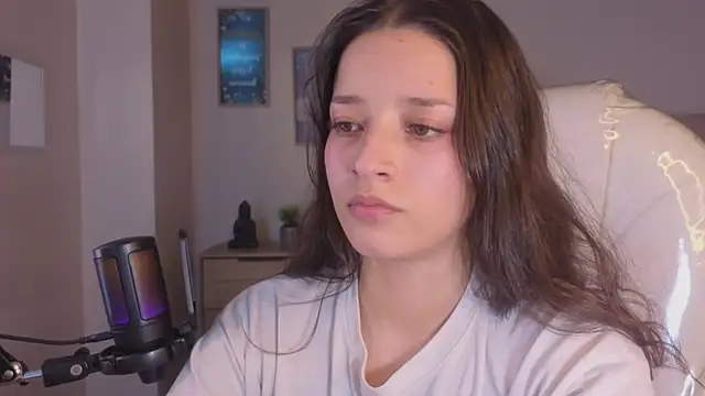 Snapshot of Amaia_Daniells chatting on 01/12/26, 04:19 Amaia Daniells online show from 01/12/26, 04:19