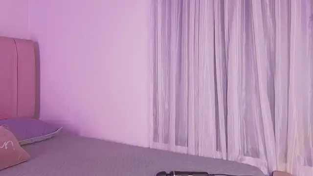 Amaia Daniells online show from 11/11/25, 03:45