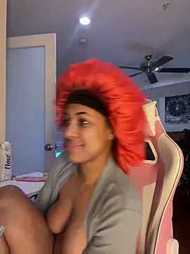 Snapshot of goddessxdreaxo chatting on 02/16/25, 12:30 goddessxdreaxo online show from 02/16/25, 12:30