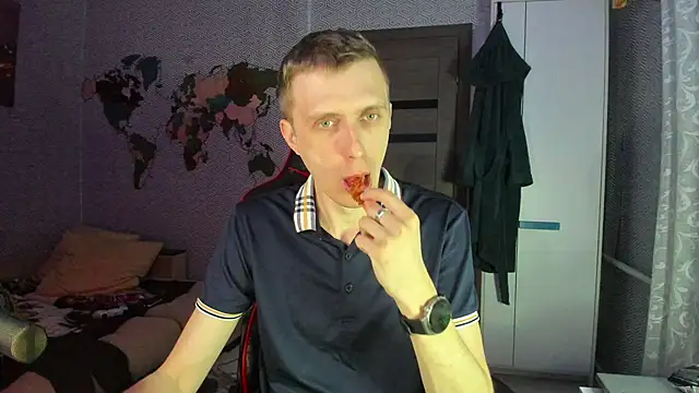 alex13ho online show from 05/03/26, 07:39