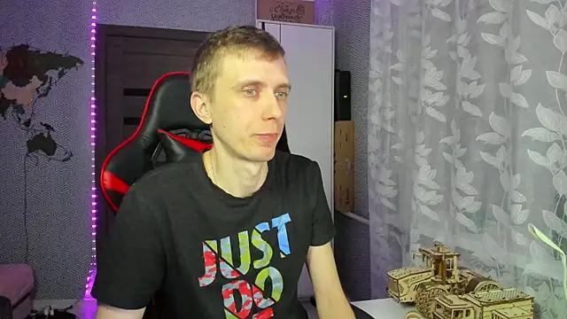 alex13ho online show from 03/11/25, 06:08