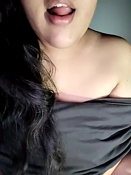 Annerae online show from 09/21/25, 04:23