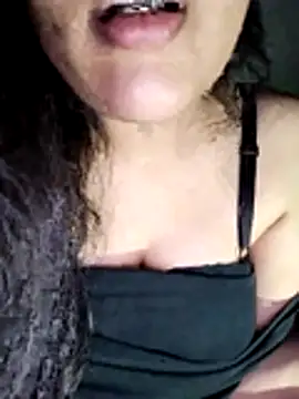 Annerae online show from 11/29/25, 02:39