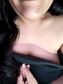 Annerae online show from 03/26/26, 03:54