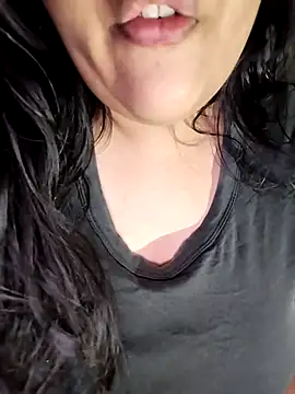 Annerae online show from 11/16/25, 03:17