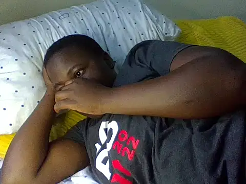 cute-marianna online show from 10/25/25, 06:12