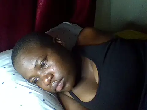 cute-marianna online show from 11/13/25, 03:49