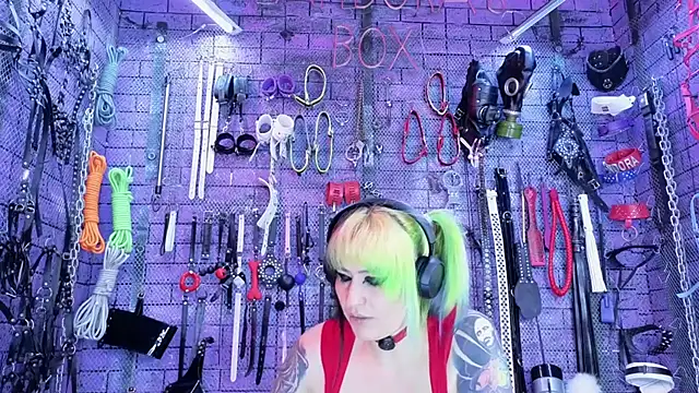 PANDORANEZZ online show from 06/28/26, 01:56