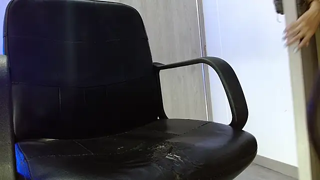 Meghan stonne  online show from 03/10/26, 10:25