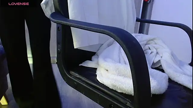 Snapshot of Meghan_stonne_ chatting on 02/24/26, 08:21 Meghan stonne online show from 02/24/26, 08:21