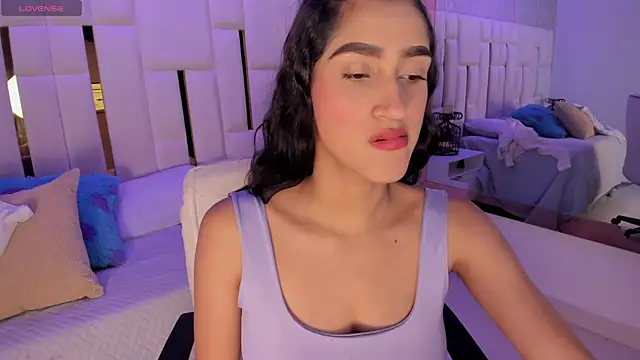 Snapshot of Meghan_stonne_ chatting on 02/12/26, 07:24 Meghan stonne online show from 02/12/26, 07:24