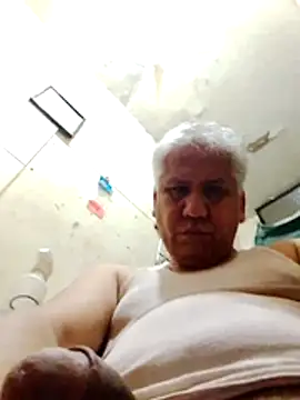 Momlover2022 online show from 04/08/26, 09:16