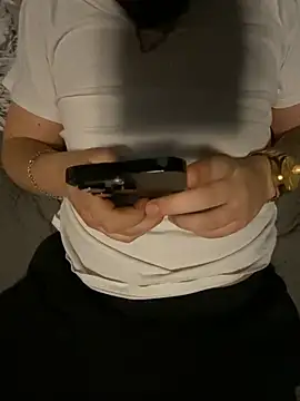 Snapshot of ThreesixtyM chatting on 11/25/25, 04:40 ThreesixtyM online show from 11/25/25, 04:40