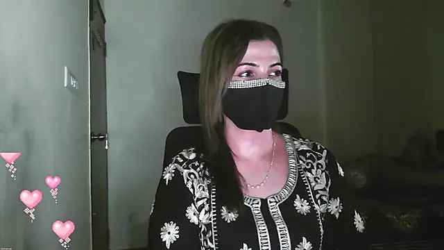 Snapshot of Cute_Sonii chatting on 07/18/26, 01:09 Cute Sonii online show from 07/18/26, 01:09