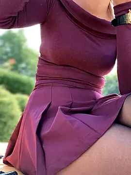 Snapshot of YOUR-KARINA chatting on 09/14/25, 03:40 YOUR-KARINA online show from 09/14/25, 03:40