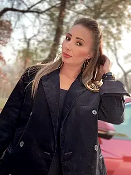 Snapshot of YOUR-KARINA chatting on 10/28/25, 08:24 YOUR-KARINA online show from 10/28/25, 08:24