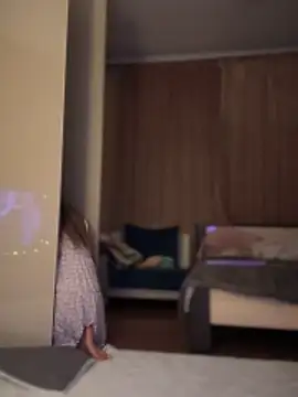 YOUR-KARINA online show from 11/21/25, 05:34