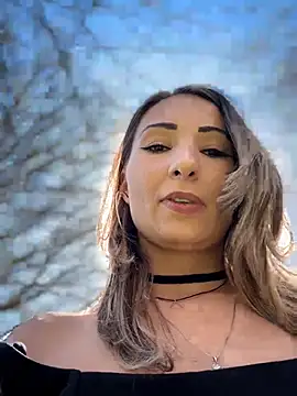 YOUR-KARINA online show from 04/15/26, 04:51