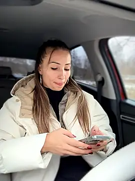 YOUR-KARINA online show from 01/14/26, 07:34