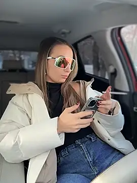 YOUR-KARINA online show from 01/19/26, 08:51